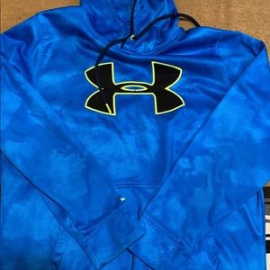 Underarmor hoodie